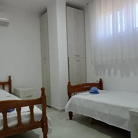 Best-holidays 펜션 Shkodër